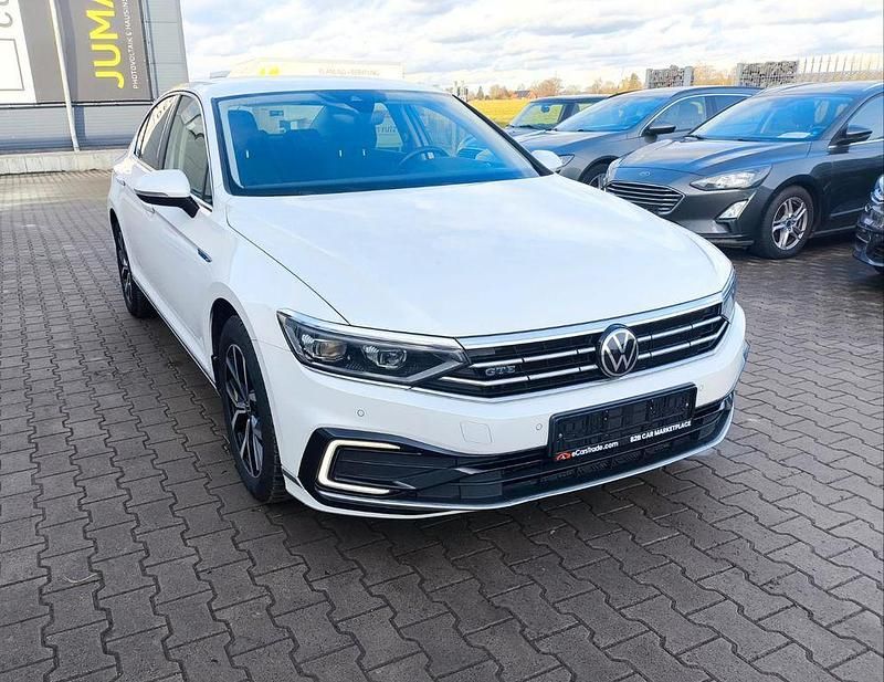 Gebraucht VW Passat GTE 156 PS (114 kW) 2021 Weiß Limousine
