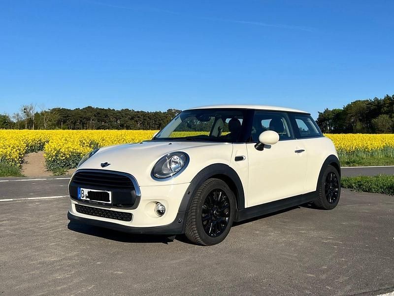 Beige Gebraucht 2016 Mini ONE Kleinwagen | 10.900 € (Fairer Preis) - Bild 1/4