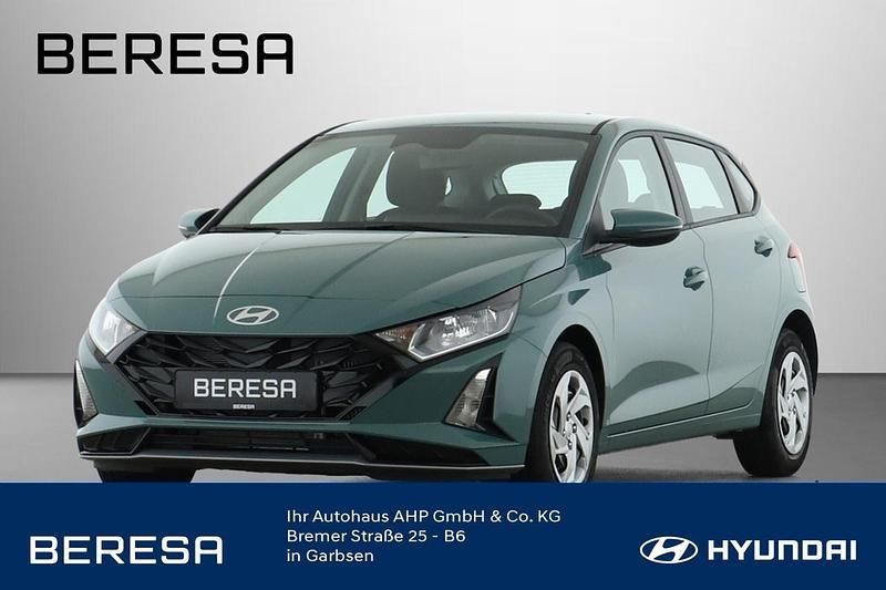 Grün Neu 2025 Hyundai i20 Select Limousine | 20.490 € (Fairer Preis) - Bild 1/2