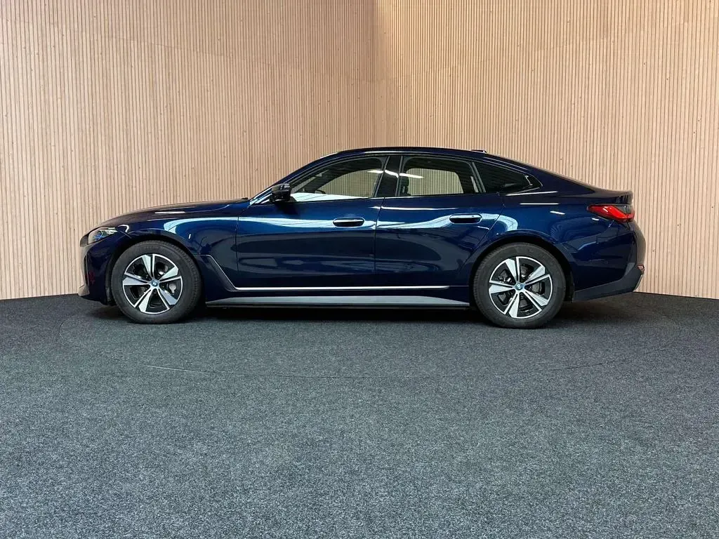 Gebraucht BMW i4 Sport Line 250 kW (340 PS) 2022 Blau Limousine