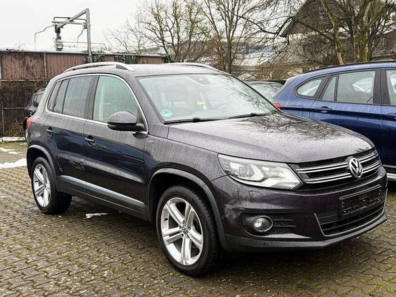 Gebraucht VW Tiguan LOUNGE 150 PS (110 kW) 2015 Grau SUV