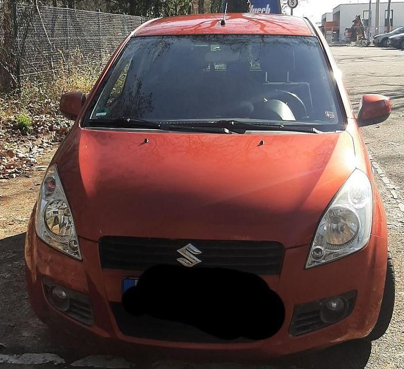 Gebraucht Suzuki Splash 65 PS (47 kW) 2009 Orange Kleinwagen