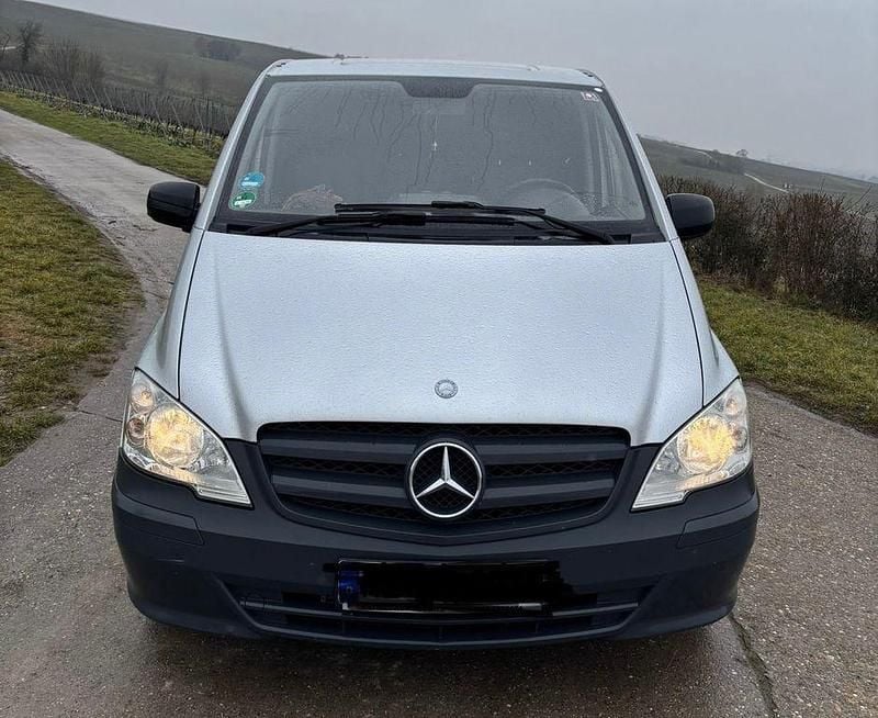 Gebraucht Mercedes Vito 95 PS (69 kW) 2013 Silber