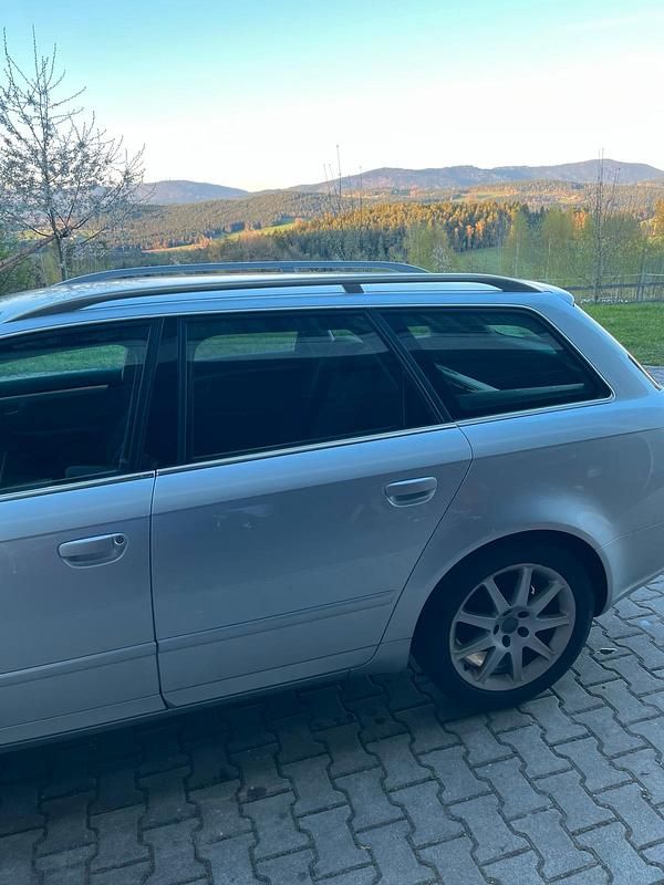 Second-hand Audi A4 140 CP (102 kW) 2007 Argintiu Break