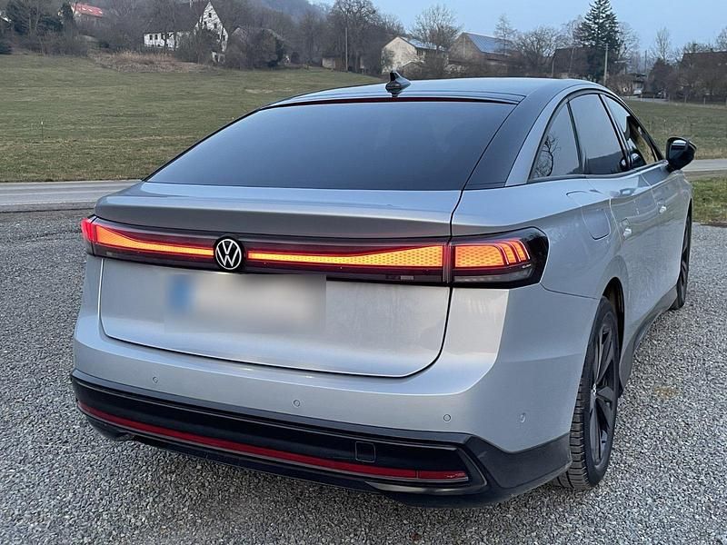 Gebraucht VW ID.7 Pro 210 kW (286 PS) 2024 Silber Limousine