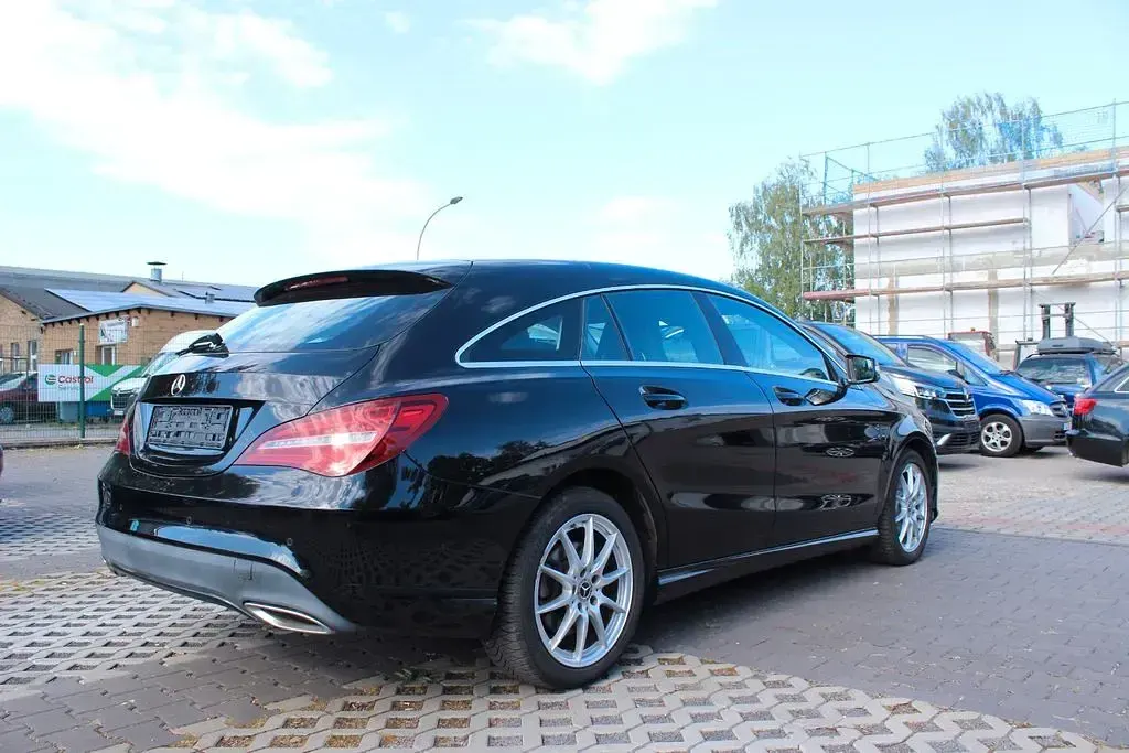 Gebraucht Mercedes CLA250 211 PS (155 kW) 2018 Schwarz Coupé
