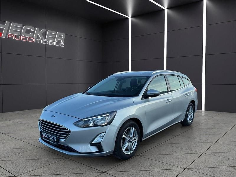 Silber Gebraucht 2021 Ford Focus Cool & Connect Kombi | 15.590 € (Fairer Preis) - Bild 1/4
