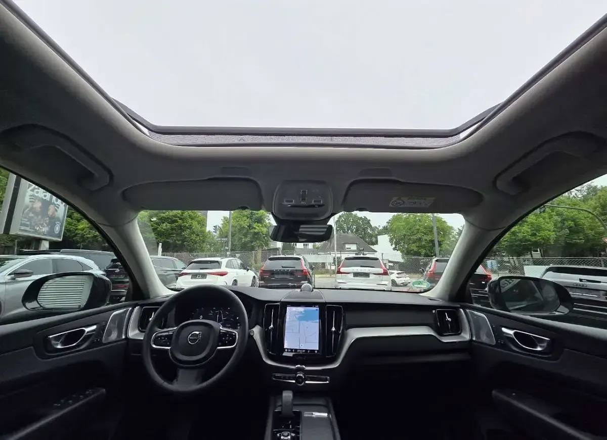 Gebraucht Volvo XC60 Ultimate 250 PS (183 kW) 2022 Onyx black metallic SUV