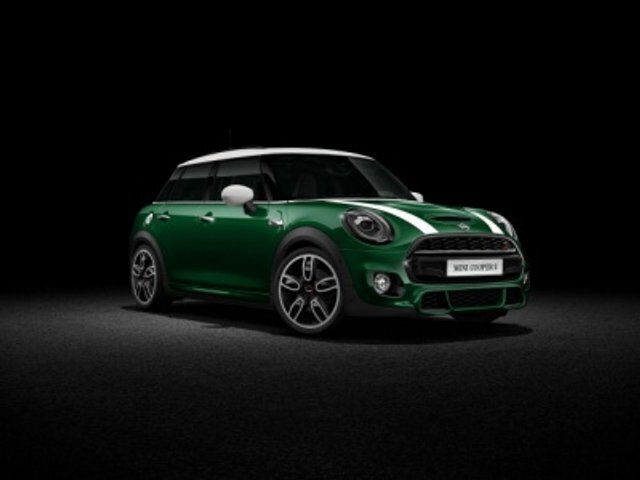 Grün metallic Gebraucht 2019 Mini John Cooper Works Kleinwagen | 30.950 € (Etwas zu teuer) - Bild 1/4