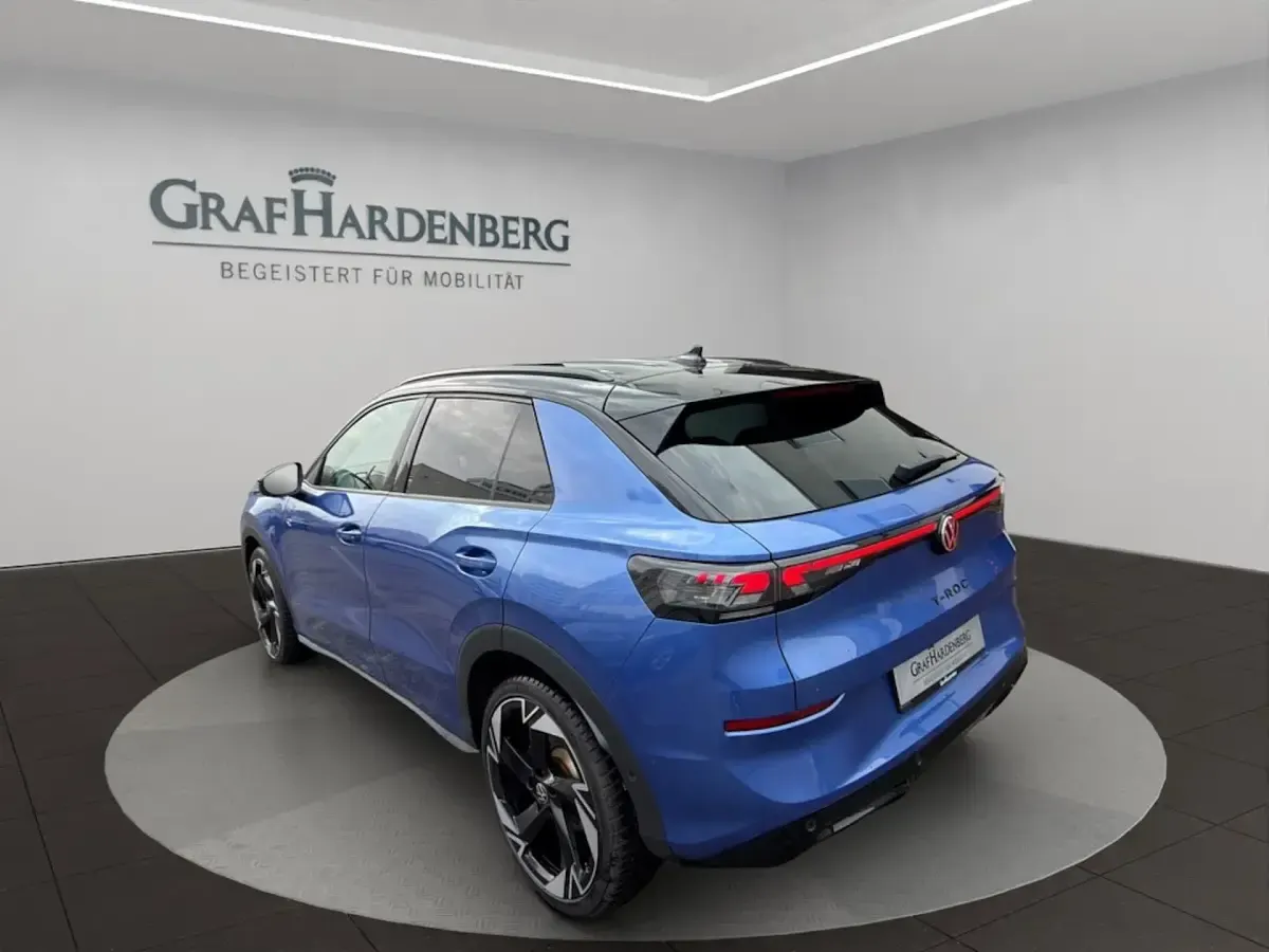 Gebraucht VW T-Roc R-line 150 PS (110 kW) 2025 Blau SUV