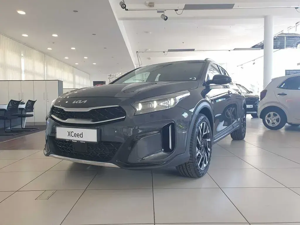 Używany Kia XCeed Vision 120 KM (88 kW) 2024 Szary SUV