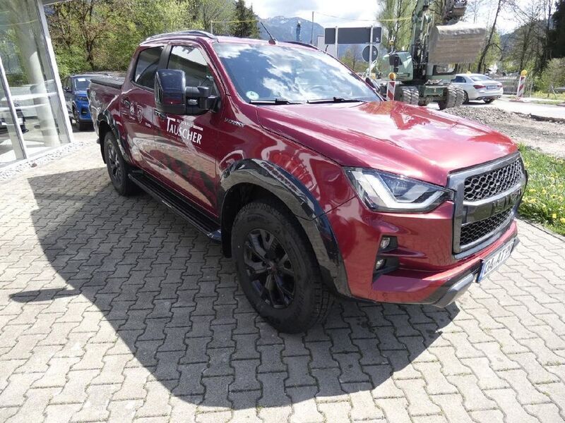 Gebraucht Isuzu D-Max 163 PS (119 kW) 2024 Rot Pickup