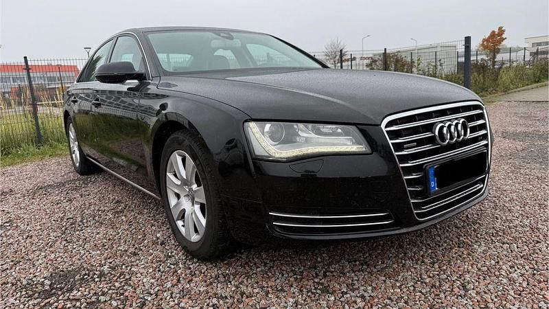 Schwarz Gebraucht 2010 Audi A8 Limousine | 10.900 € (Superpreis) - Bild 1/4