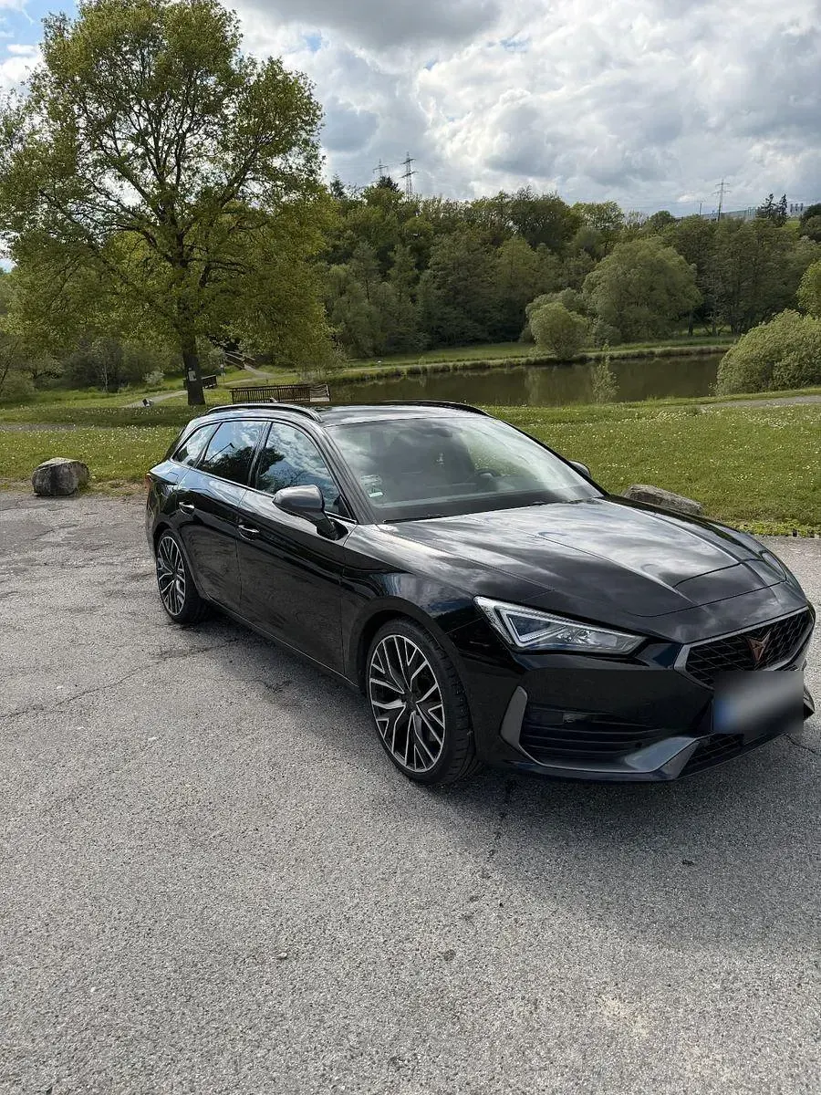 Używany Cupra Leon 245 KM (180 kW) 2022 Czarny Kombi