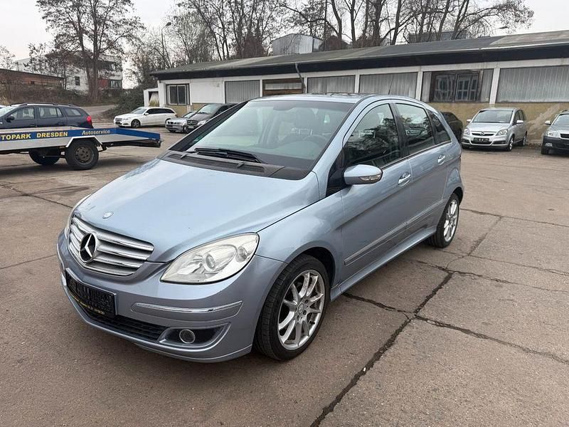 Gebraucht Mercedes B200 136 PS (100 kW) 2008 Blau Van / Kleinbus