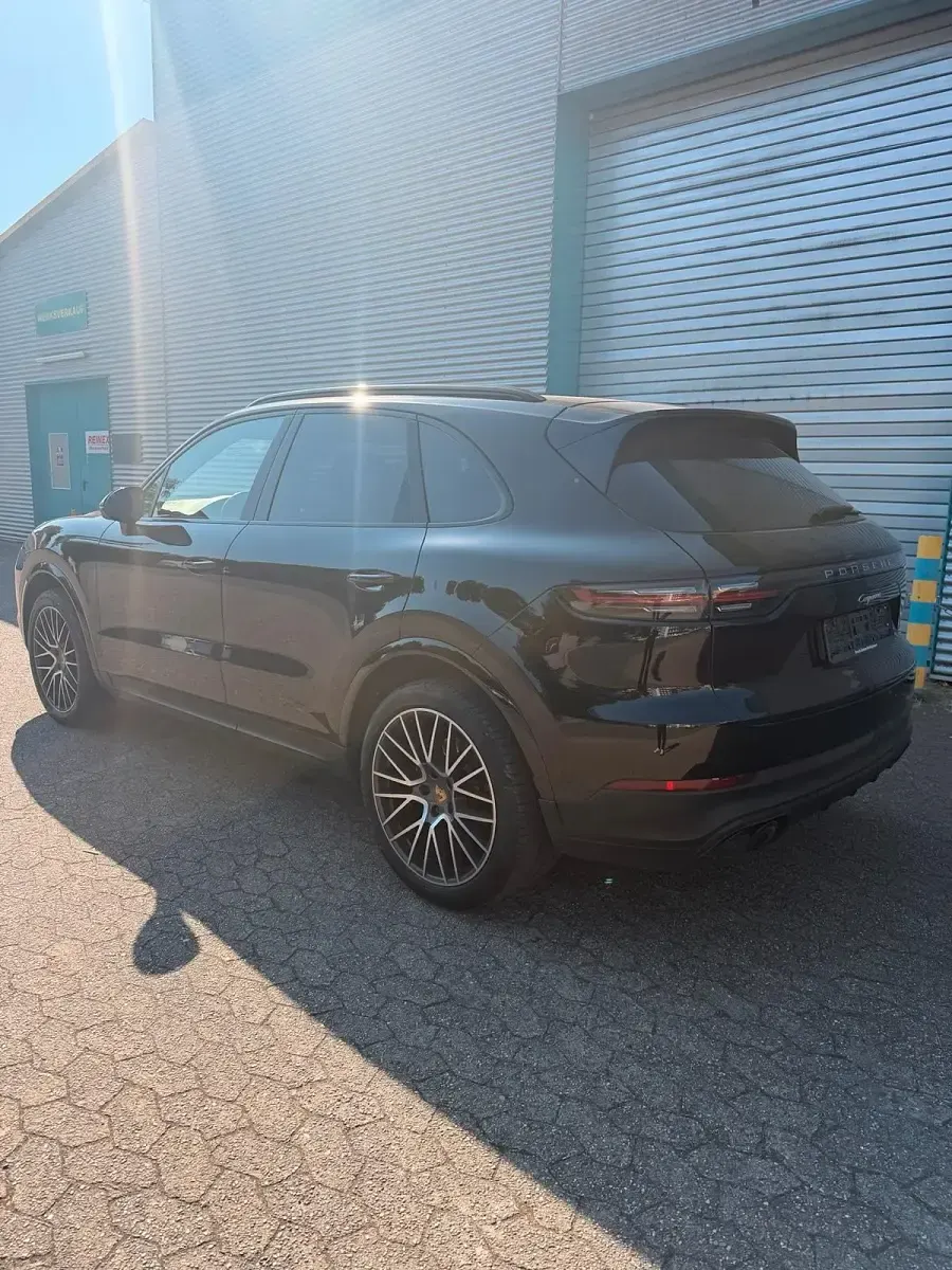 Gebraucht Porsche Cayenne 340 PS (250 kW) 2019 Schwarz SUV