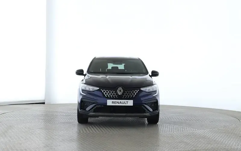 Używany Renault Arkana Techno 140 KM (102 kW) 2025 Biały SUV