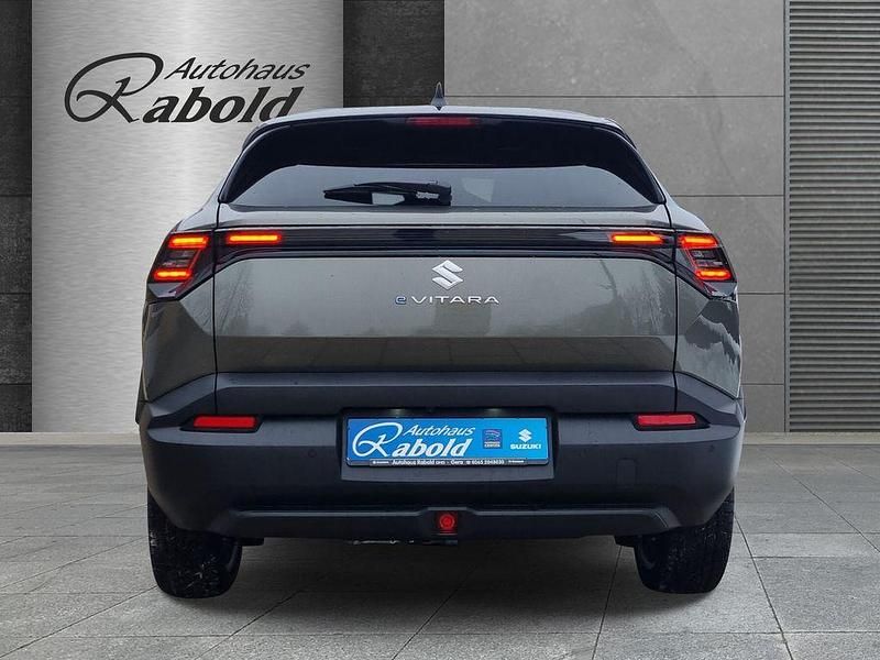 Gebraucht Suzuki Vitara Comfort 135 kW (184 PS) 2026 Land breeze green / black (grün) Limousine