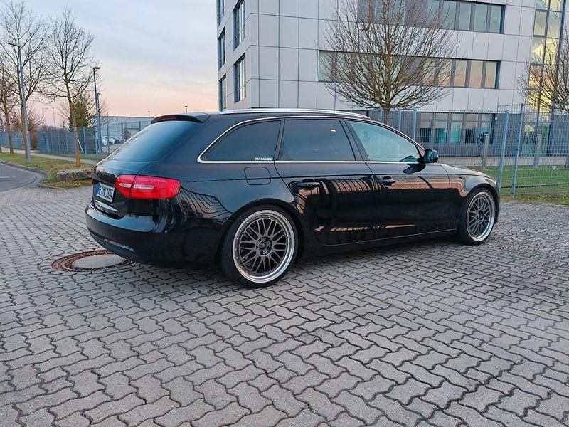 Gebraucht Audi A4 Ambition 150 PS (110 kW) 2013 Schwarz Kombi