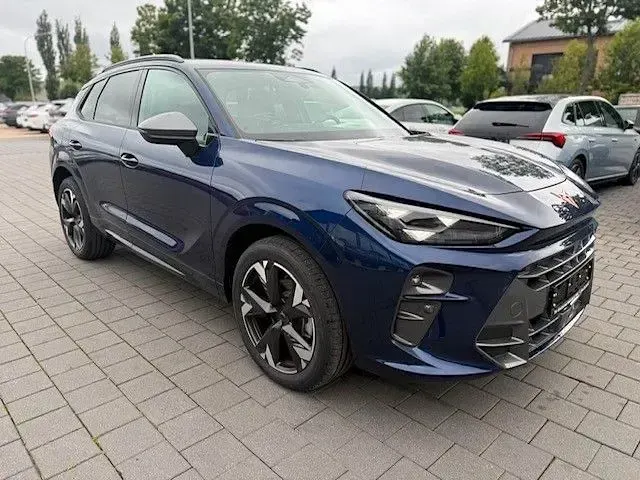Neu Cupra Terramar 150 PS (110 kW) 2026 Blau SUV