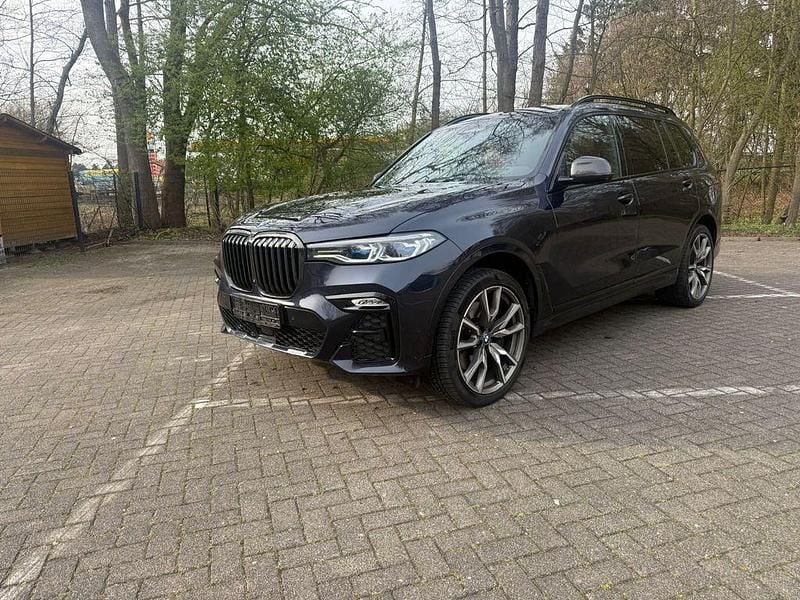 Gebraucht BMW X7 Performance 530 PS (389 kW) 2022 Braun SUV