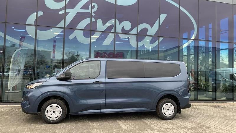 Neu Ford Transit Custom Trend 136 PS (100 kW) 2026 Blau Van / Kleinbus