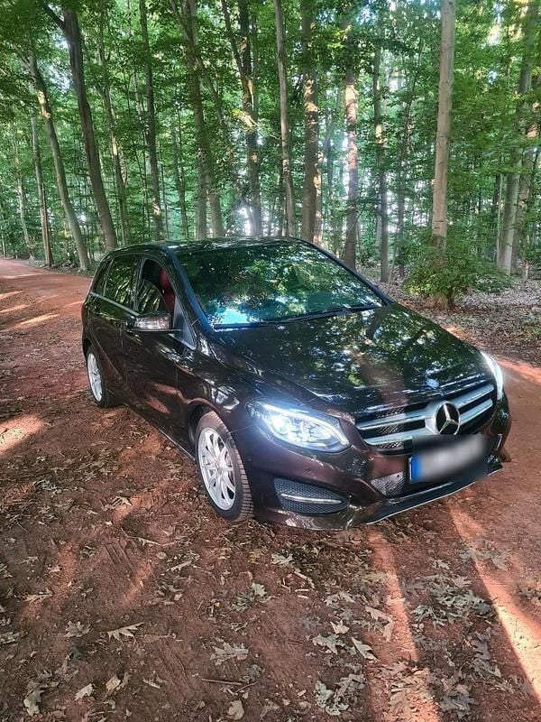 Gebraucht 2015 Mercedes B200 Van / Kleinbus | 15.000 € - Bild 1/4