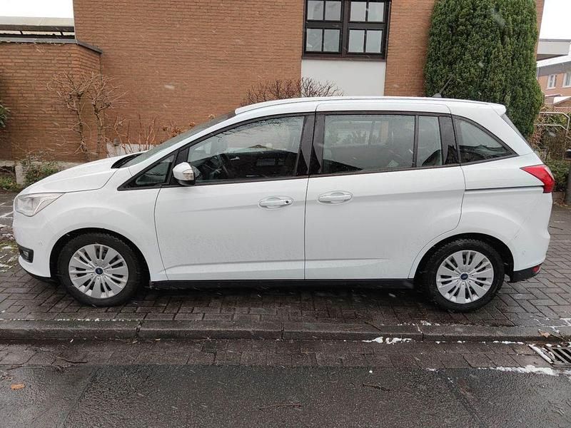 Gebraucht Ford Grand C-Max Cool & Connect 101 PS (74 kW) 2019 Weiß Van / Kleinbus