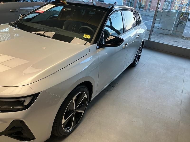 Gebraucht Opel Astra 131 PS (96 kW) 2025 Silber Kombi