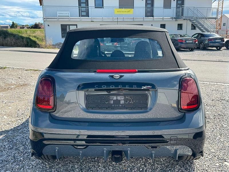 Neu Mini John Cooper Works Cabriolet 231 PS (169 kW) 2026 Grau Cabrio