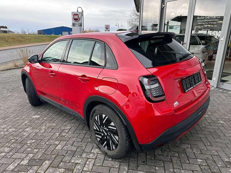 Gebraucht Fiat 600E Red 114 kW (156 PS) 2023 Rot SUV
