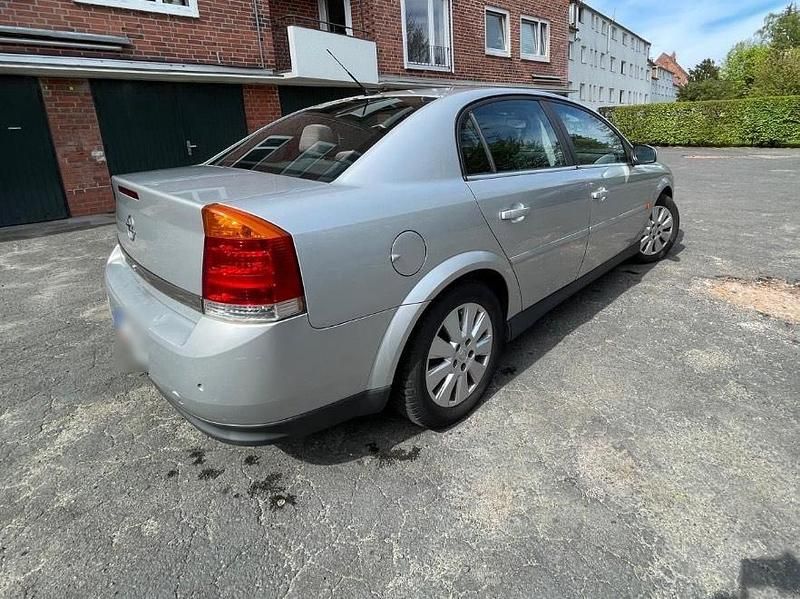 Gebraucht Opel Vectra 147 PS (108 kW) 2003 Silber Limousine