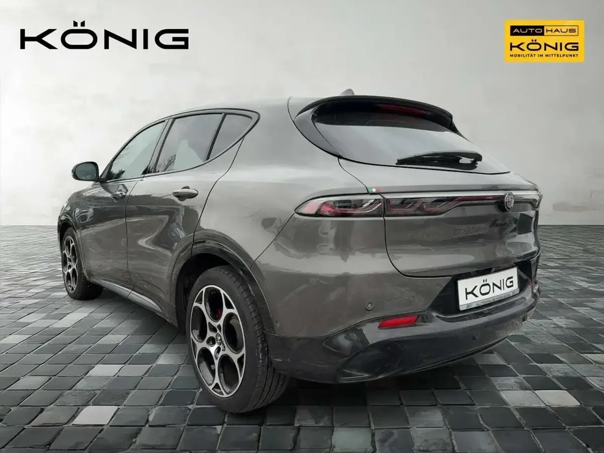 Gebraucht Alfa Romeo Tonale Veloce 174 PS (127 kW) 2023 Grigio vesuvio, metallic SUV