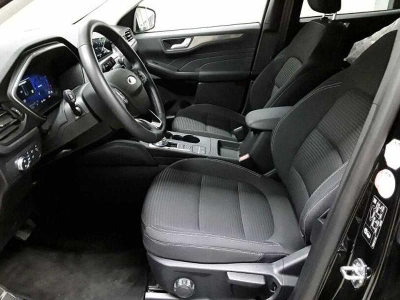 Gebraucht Ford Kuga Titanium 120 PS (88 kW) 2023 Schwarz SUV