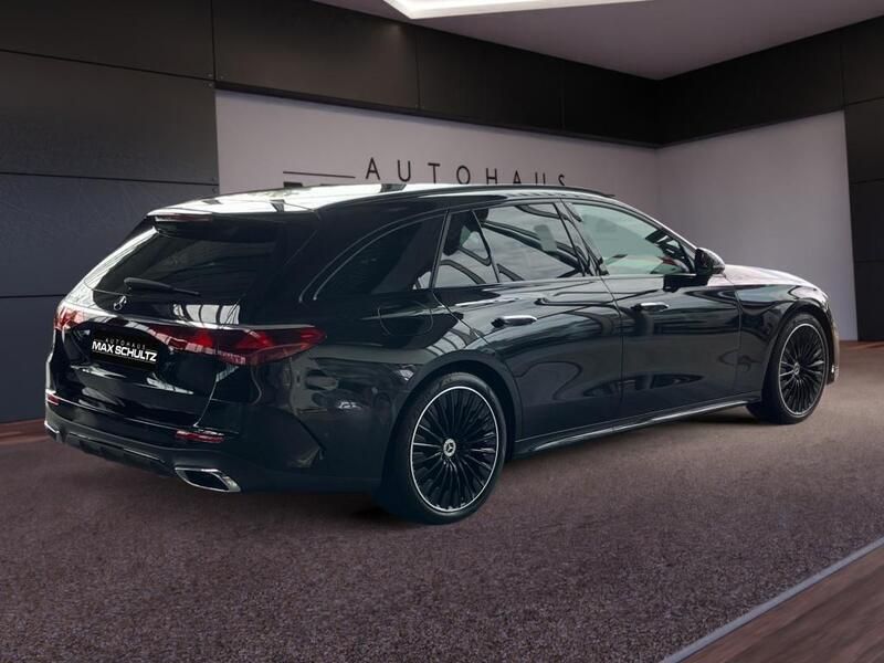 Gebraucht Mercedes E220 AMG 197 PS (144 kW) 2024 Metalliclack obsidianschwarz Limousine