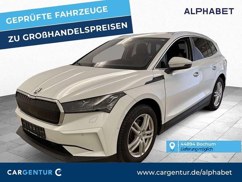 Weiß Gebraucht 2022 Skoda Enyaq iV Loft SUV | 32.490 € (Fairer Preis) - Bild 1/2