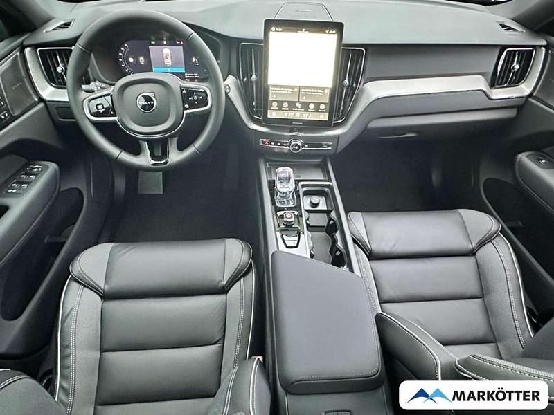 Neu Volvo XC60 Plus 455 PS (334 kW) 2026 Grau SUV