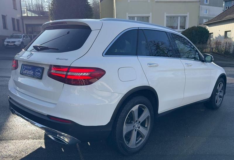 Gebraucht Mercedes GLC220 170 PS (125 kW) 2017 Weiß SUV