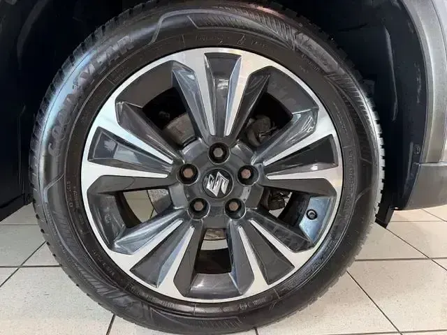 Gebraucht Suzuki Vitara Comfort+ 129 PS (94 kW) 2020 Grau SUV