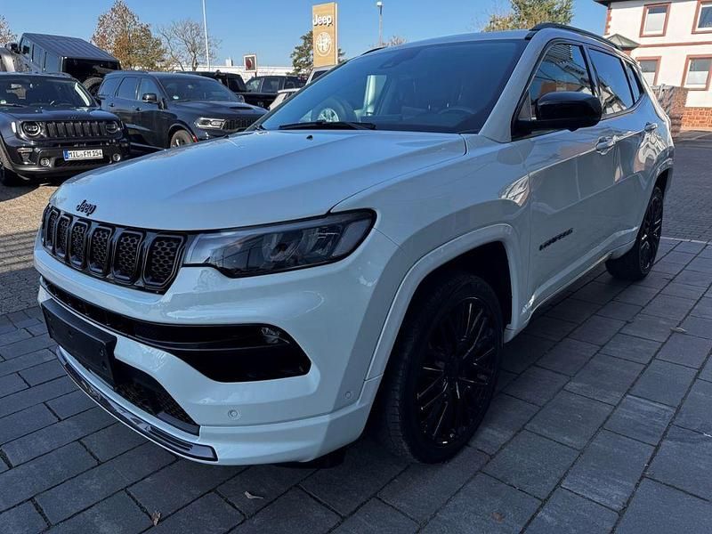 Gebraucht Jeep Compass 131 PS (96 kW) 2023 Weiß SUV
