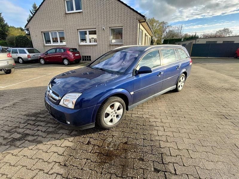 Second-hand Opel Vectra 155 CP (114 kW) 2004 Albastru Break