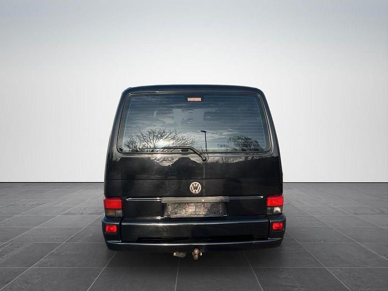 Gebraucht VW Multivan 102 PS (75 kW) 2002 Schwarz Van / Kleinbus