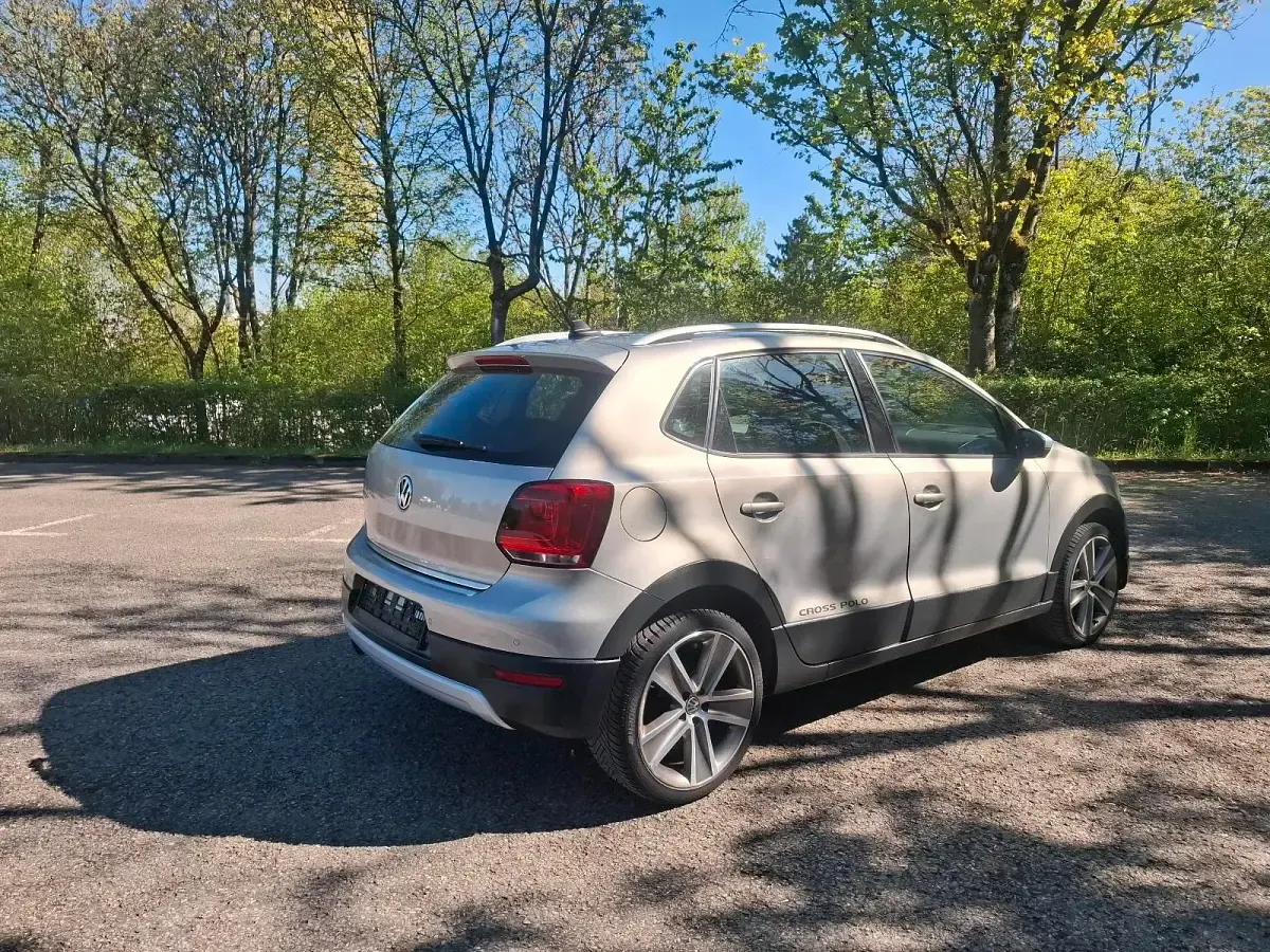 Gebraucht VW Polo Cross 90 PS (66 kW) 2013 Silber Kleinwagen