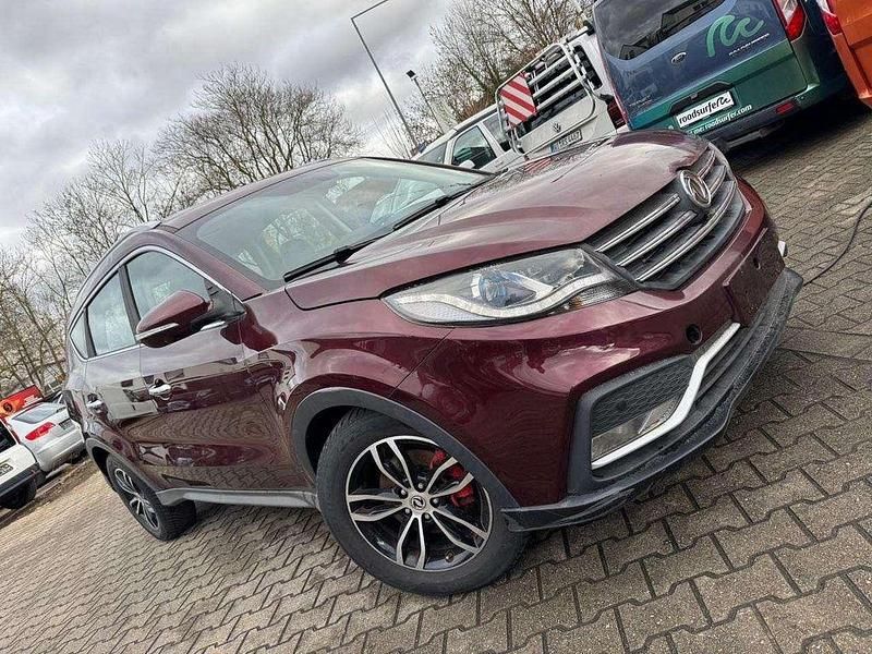 Gebraucht DFSK Glory 580 145 PS (106 kW) 2019 Rot SUV