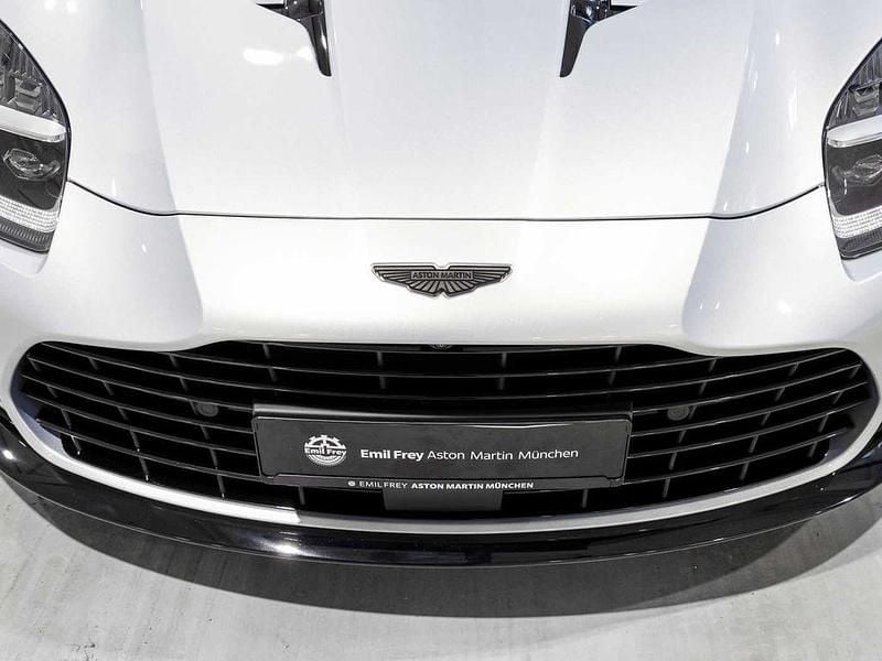 Neu Aston Martin Vanquish 835 PS (614 kW) 2026 Lightning silver Coupé