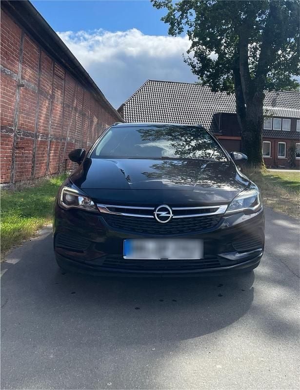 Schwarz Gebraucht 2018 Opel Astra Kombi | 6.399 € (Superpreis) - Bild 1/4