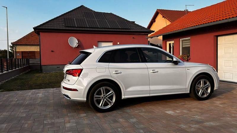Weiß Gebraucht 2020 Audi Q5 Competition SUV | 38.300 € (Fairer Preis) - Bild 1/4