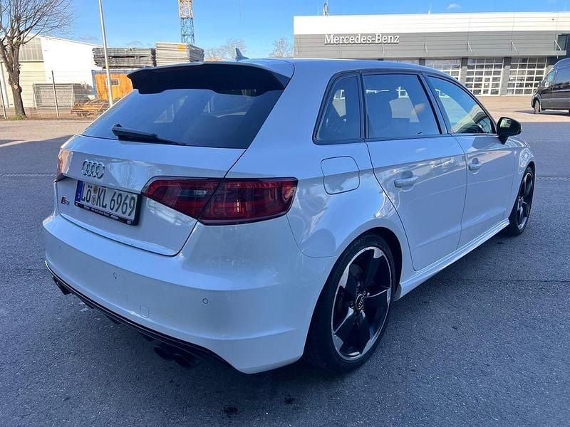 Gebraucht Audi S3 Sport 300 PS (220 kW) 2015 Weiß Limousine