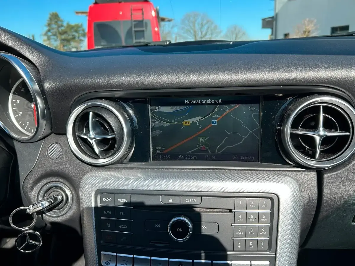 Gebraucht Mercedes SLC180 158 PS (116 kW) 2017 Schwarz Cabrio