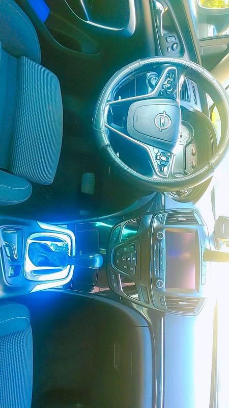 Gebraucht Opel Insignia 163 PS (119 kW) 2015 Schwarz Kombi